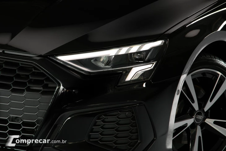 A3 2.0 40 TFSI Mhev Sportback Performance Black