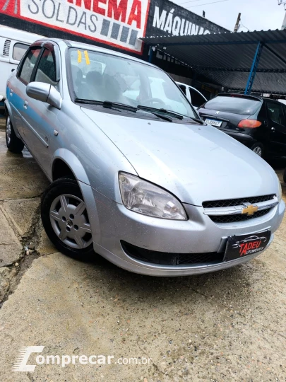 Corsa Sedan 1.0