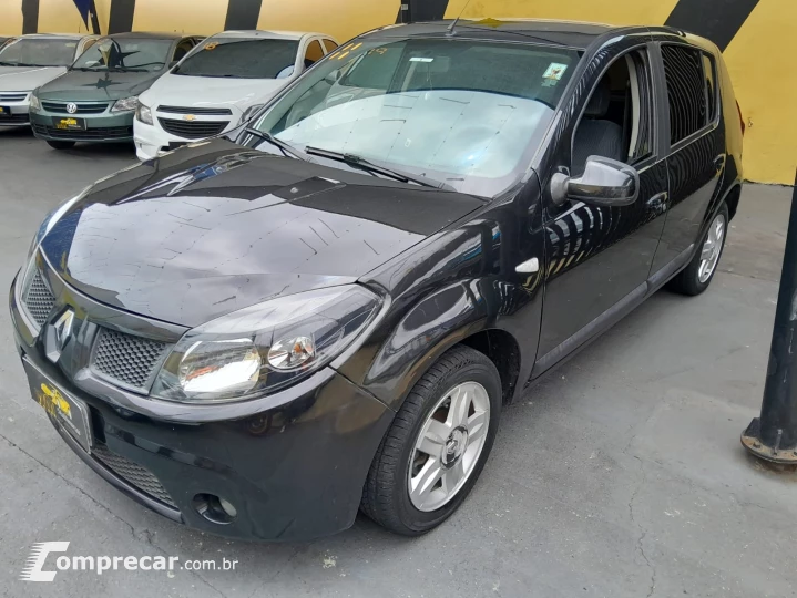 SANDERO 1.6 8v