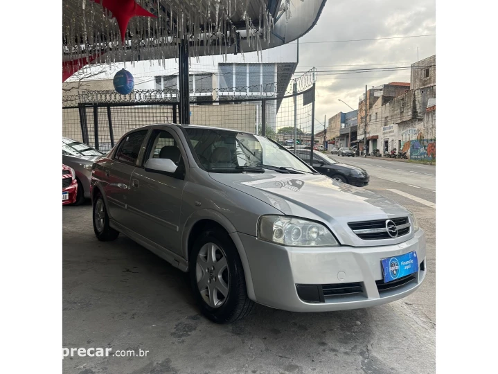 ASTRA 1.8 MPFI GL SEDAN 8V ÁLCOOL 4P MANUAL