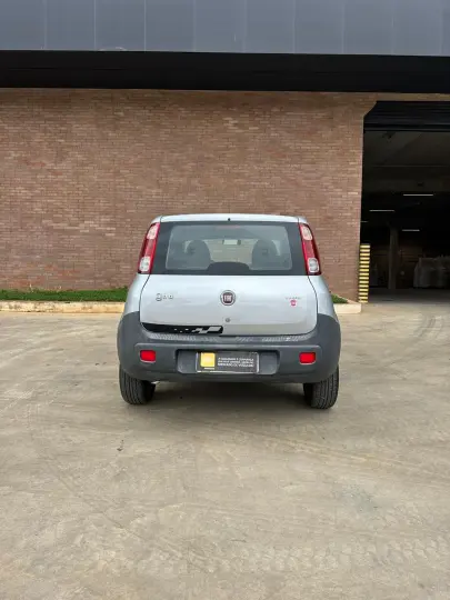 Uno UNO ATTRACTI. Celeb.1.4 EVO F.Flex 8V 2p