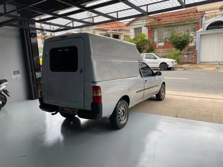 Courier 1.6 L/ 1.6 Flex