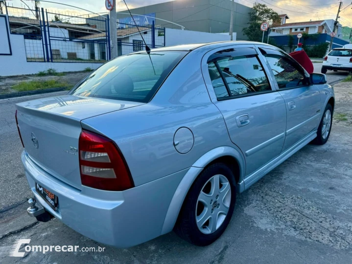 Astra Sedan 2.0 16V 4P ADVANTAGE