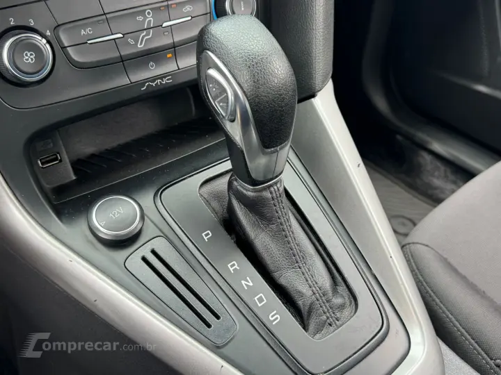 FOCUS 2.0 SE Sedan 16V