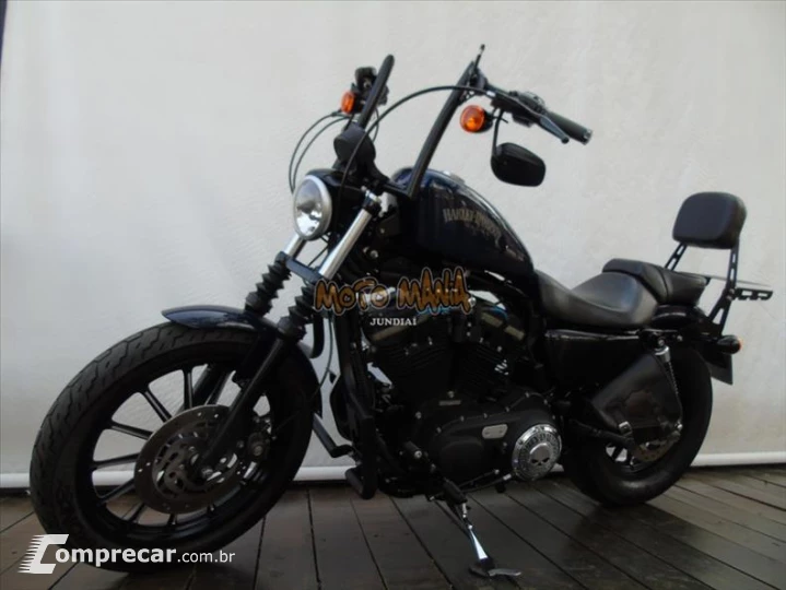 SPORTSTER IRON 883