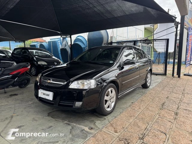 ASTRA HATCH - 2.0 MPFI ADVANTAGE 8V 4P MANUAL