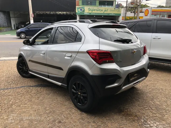 Onix 1.4 Mpfi Activ 8V Flex 4P Automático