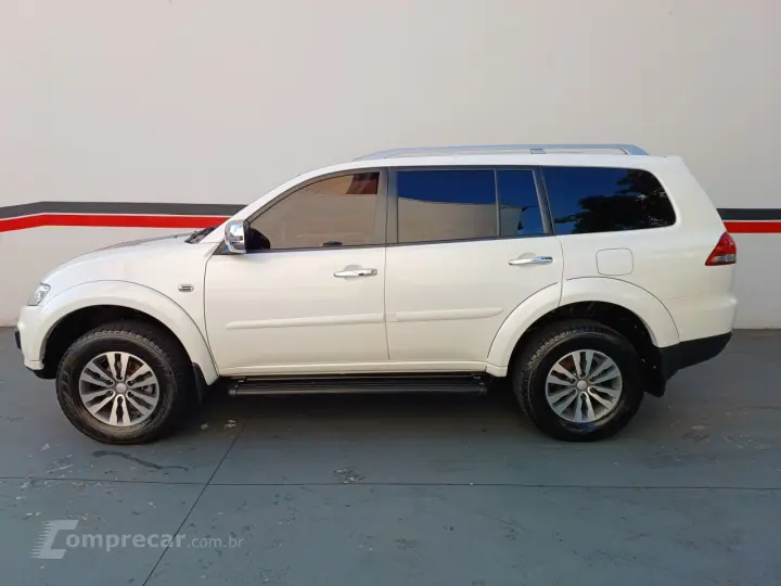 Pajero HPE 3.2 4x4 T.I. Dies. 5p Aut.