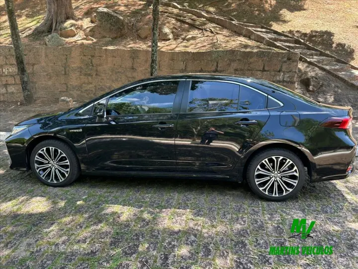 COROLLA 1.8 VVT-I Hybrid Altis Premium