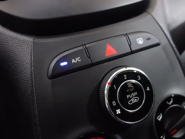 HB20S - 1.6 COMFORT PLUS 16V 4P AUTOMÁTICO