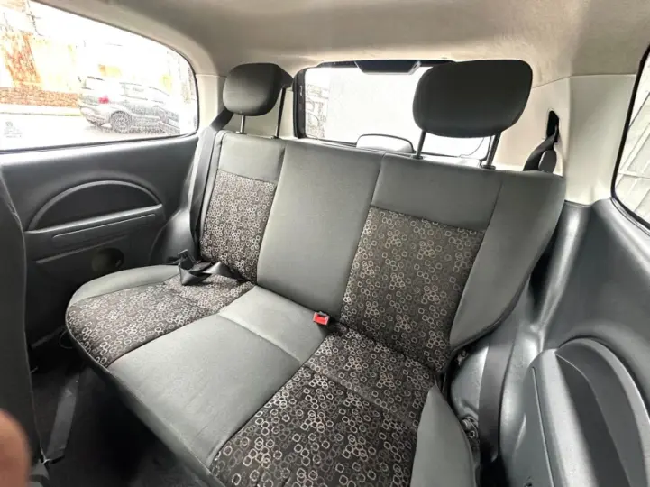 UNO 1.0 EVO Vivace 8V