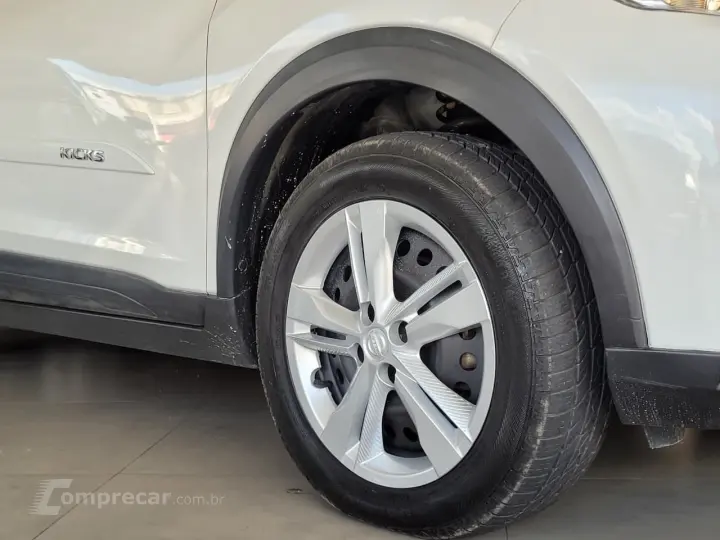 KICKS S 1.6 16V FlexStar 5p Mec.