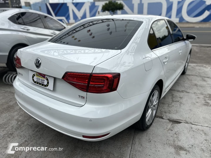 JETTA 2.0 TSI HIGHLINE 211CV GASOLINA 4P TIPTRONIC