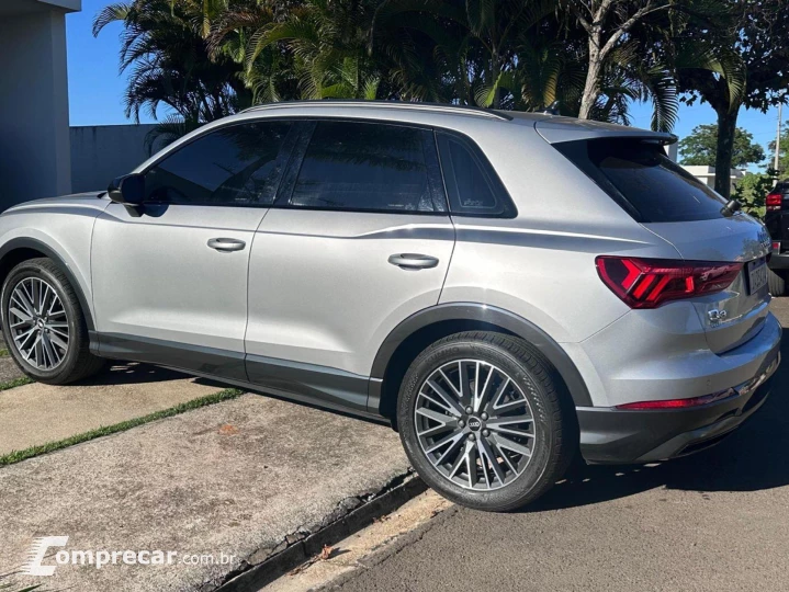 Q3 1.4 TFSI Black Edition S Tronic