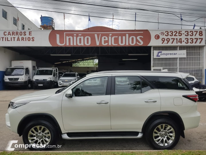 HILUX SW4 2.8 D-4d Turbo SRX 4X4