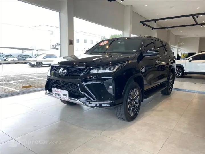 HILUX SW4 2.8 D-4D TURBO DIESEL DIAMOND 7L 4X4 AU