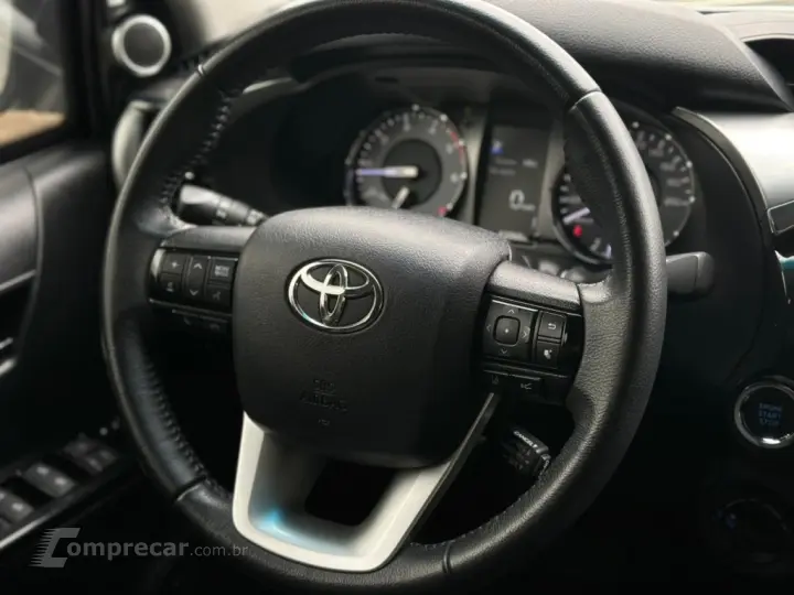 HILUX 2.8 D-4D TURBO DIESEL CD SRX 4X4 AUTOMÁTICO