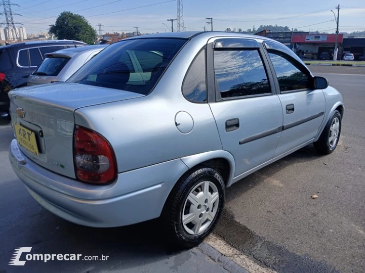 CORSA 1.0 MPFI Classic Sedan 8V