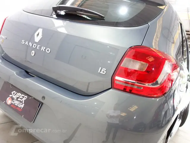 SANDERO - 1.6 DYNAMIQUE 8V 4P MANUAL