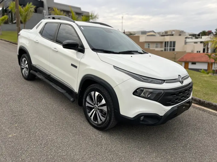 TORO 2.0 16V TURBO DIESEL ULTRA 4WD AT9