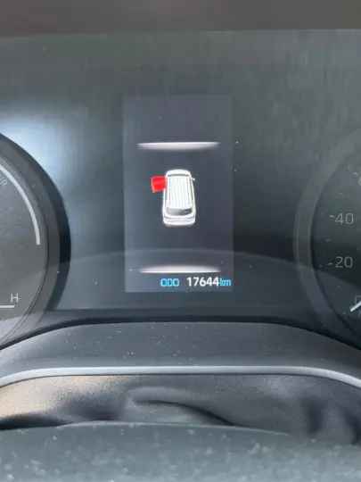 SIENNA 2.5 VVT-I Hybrid XSE