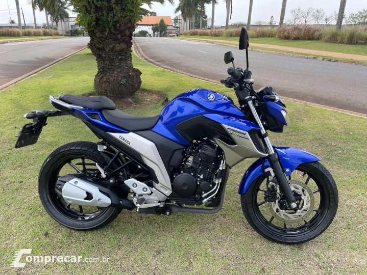 FZ25 FAZER