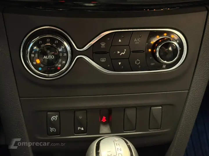 LOGAN 1.6 16V SCE Iconic