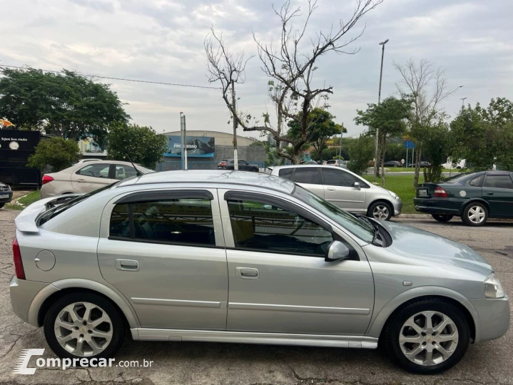 Astra Hatch 2.0 4P ADVANTAGE FLEX AUTOMÁTICO