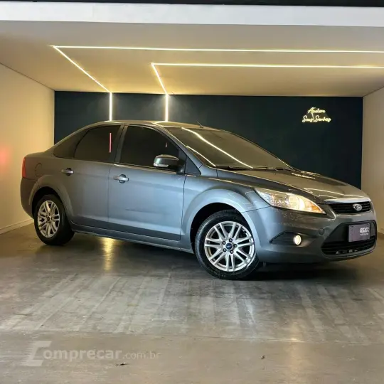 Focus Sedan 2.0 16V/2.0 16V Flex 4p Aut.
