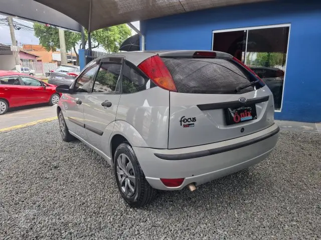 FOCUS HATCH - 1.6 GL 8V 4P MANUAL