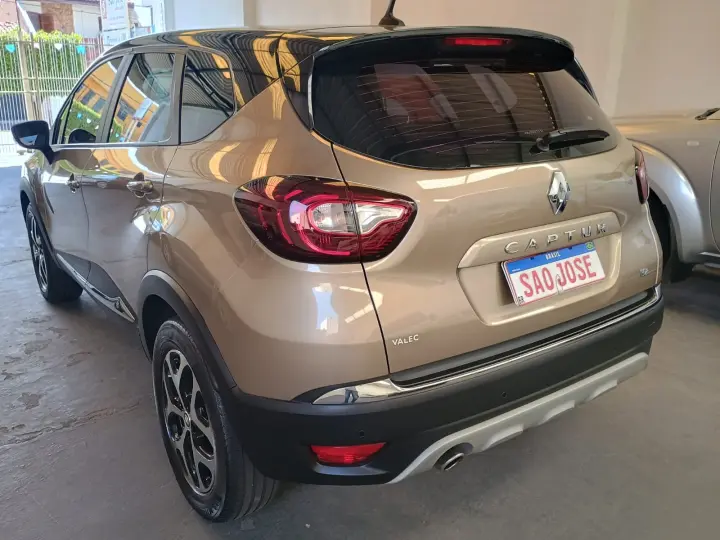 CAPTUR 1.3 TCE Intense