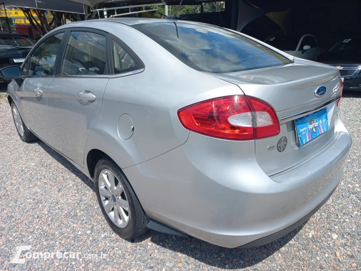 FIESTA 1.6 SE Sedan 16V