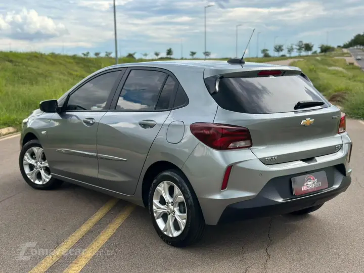 ONIX 1.0 Turbo Plus LTZ