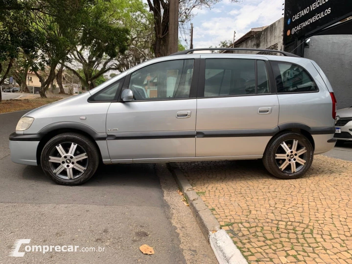 ZAFIRA 2.0 MPFI ELITE 8V FLEX 4P AUTOMÁTICO