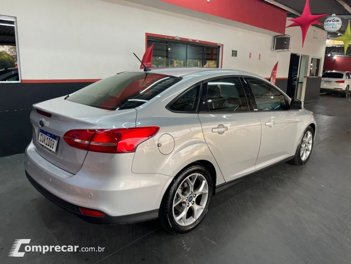 Focus Sedan 2.0 16V 4P FLEX SE POWERSHIFT AUTOMÁTICO