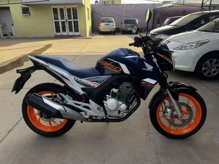 CB 250 F Twister FLEXONE