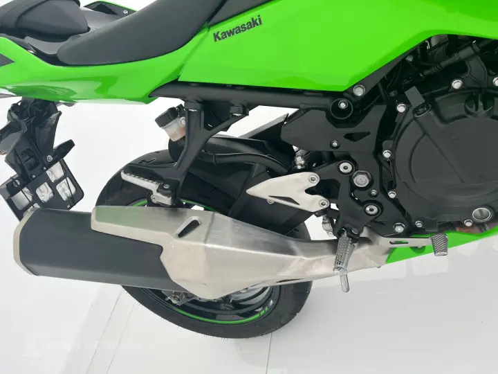 NINJA 400