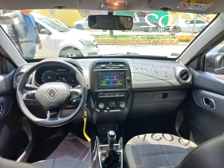 KWID 1.0 12V SCE Outsider