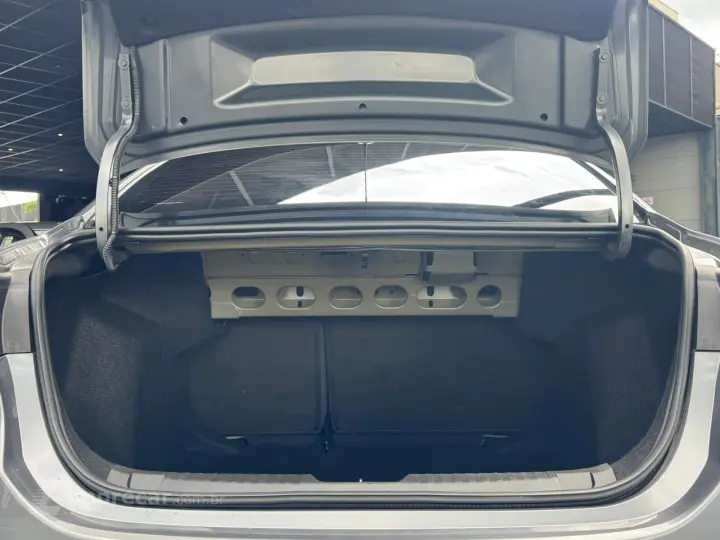 ONIX 1.0 Turbo Plus Premier