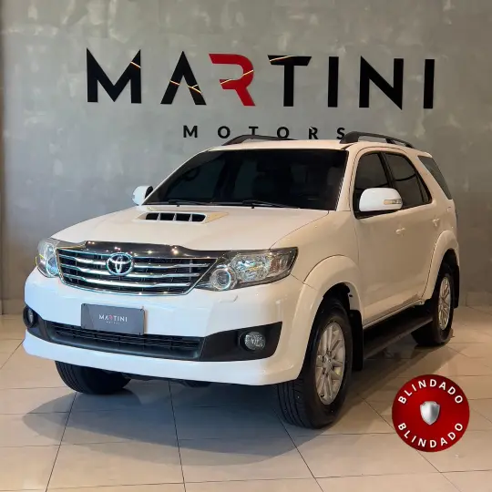 Hilux SW4 SRV D4-D 4x4 3.0 TDI Dies. Aut