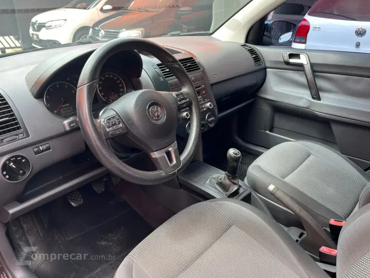 POLO 1.6 MI 8V E