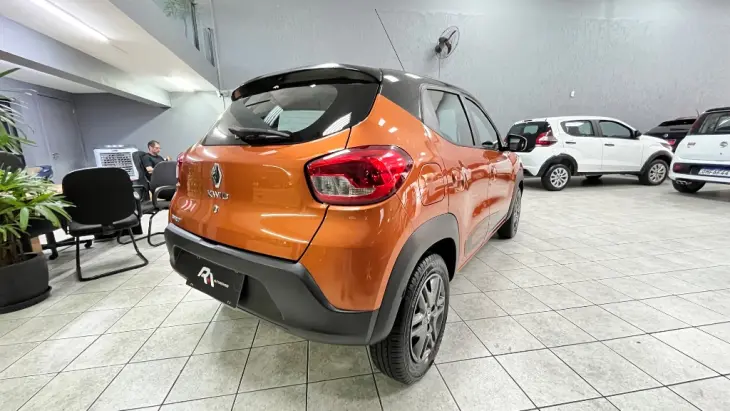 KWID Intense 1.0 Flex 12V 5p Mec.