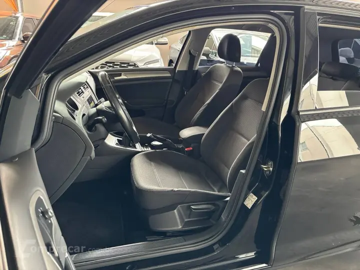 Golf Comfortline 1.0 TSI Total Flex Mec.