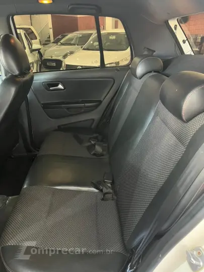 Fox Rock in Rio 1.6 Mi Total Flex 8V 5p