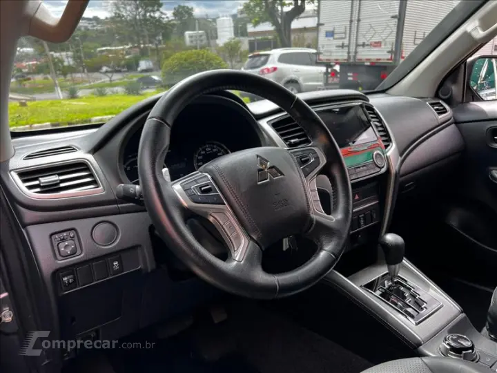 L200 TRITON 2.4 16V Turbo Sport HPE CD 4X4