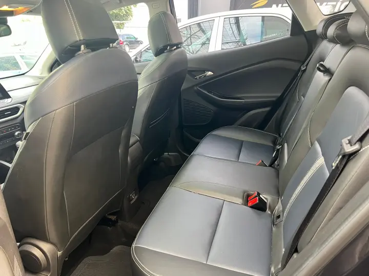 TRACKER 1.2 Turbo Premier