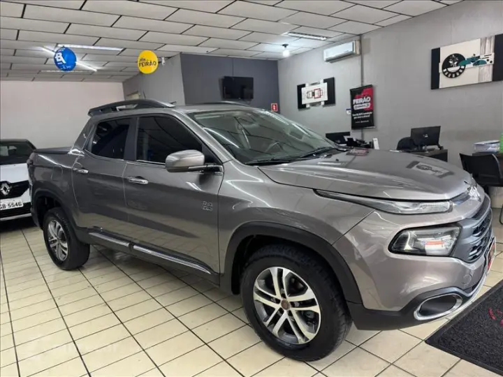 TORO 2.0 16V Turbo Freedom 4WD AT9