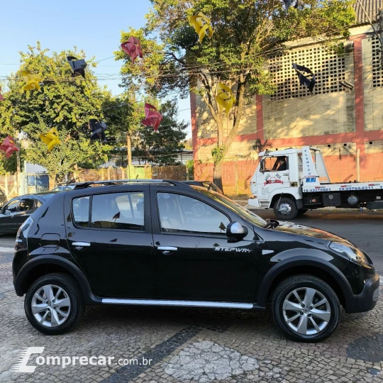 SANDERO STEPWAY Hi-Flex 1.6 16V 5p