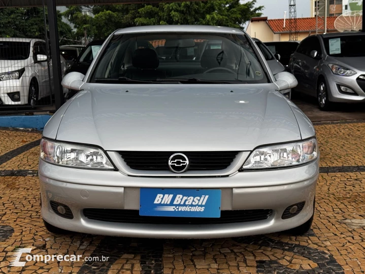 VECTRA 2.2 MPFI GL Milenium 8V