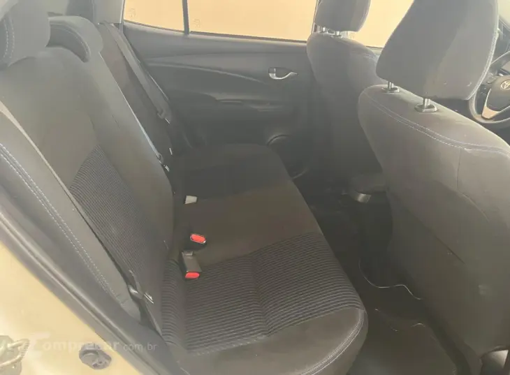 YARIS 1.5 16V Sedan XL